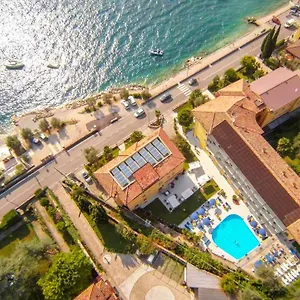 hotel-drago-garda-lake-collection.hotelinveneto.com/